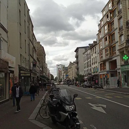 Grand Porte De Paris Montreuil (Seine-Saint-Denis)